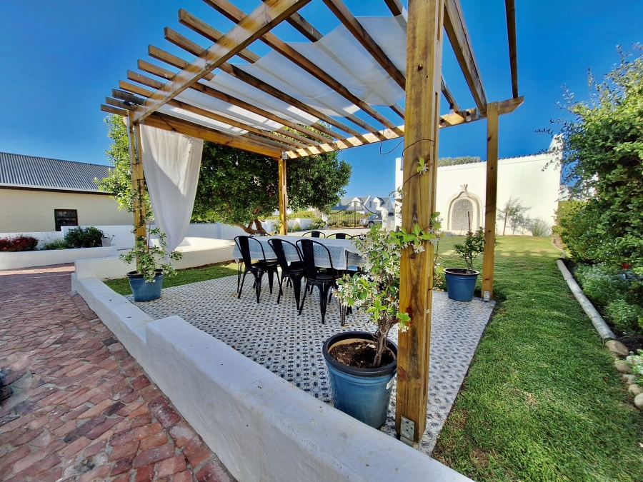 5 Bedroom Property for Sale in Grotto Bay Western Cape